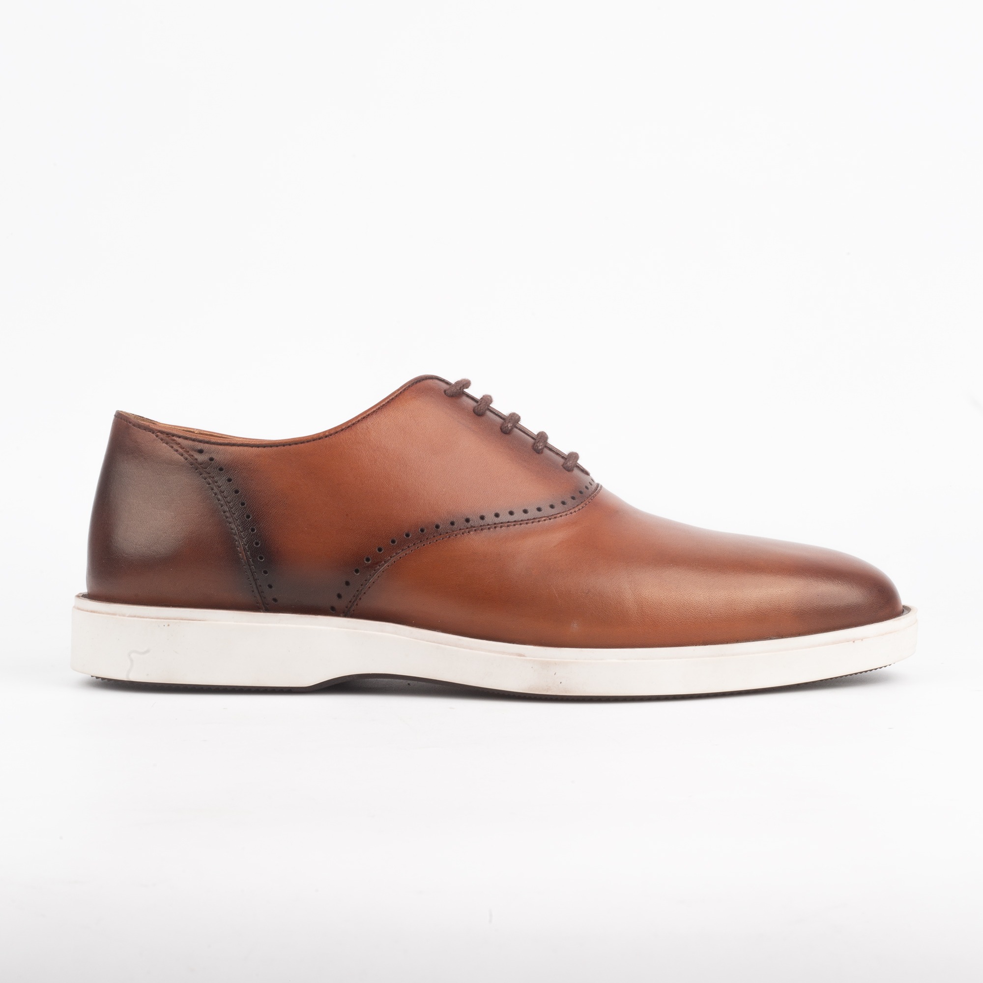 Classic Dress Shoes with White Sole for Smart Casual Wear.(V55-10)