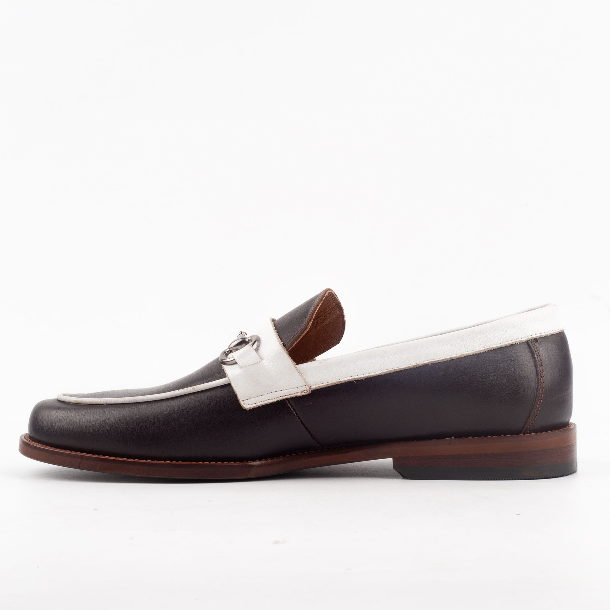 Elegant Two Tone Brown & White Leather Loafers for Men Classic Style with Modern Detailing.(V52-73) - Image 4
