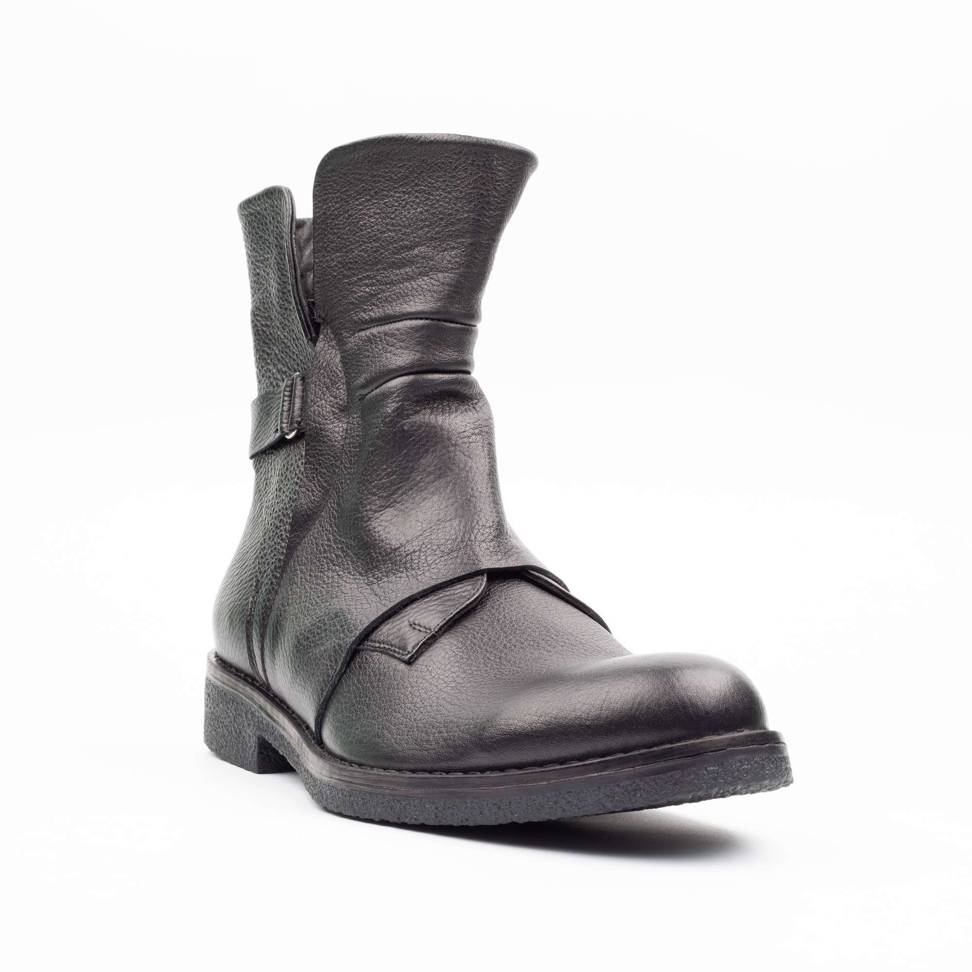 Calvano Men's Black Leather Boots - Durable, Stylish, and Versatile Footwear for Every Occasion (E42) - Image 4