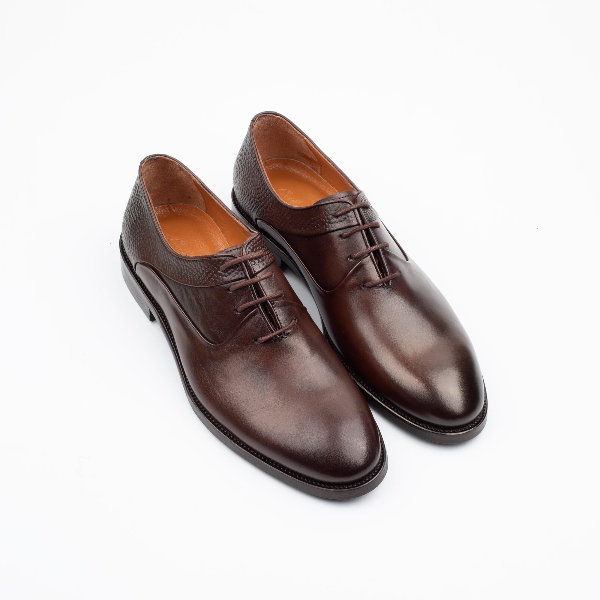 Presenting the Men's Brown Leather Oxford Shoes - Elegant Formal Footwear for Men(V3-16) - Image 2