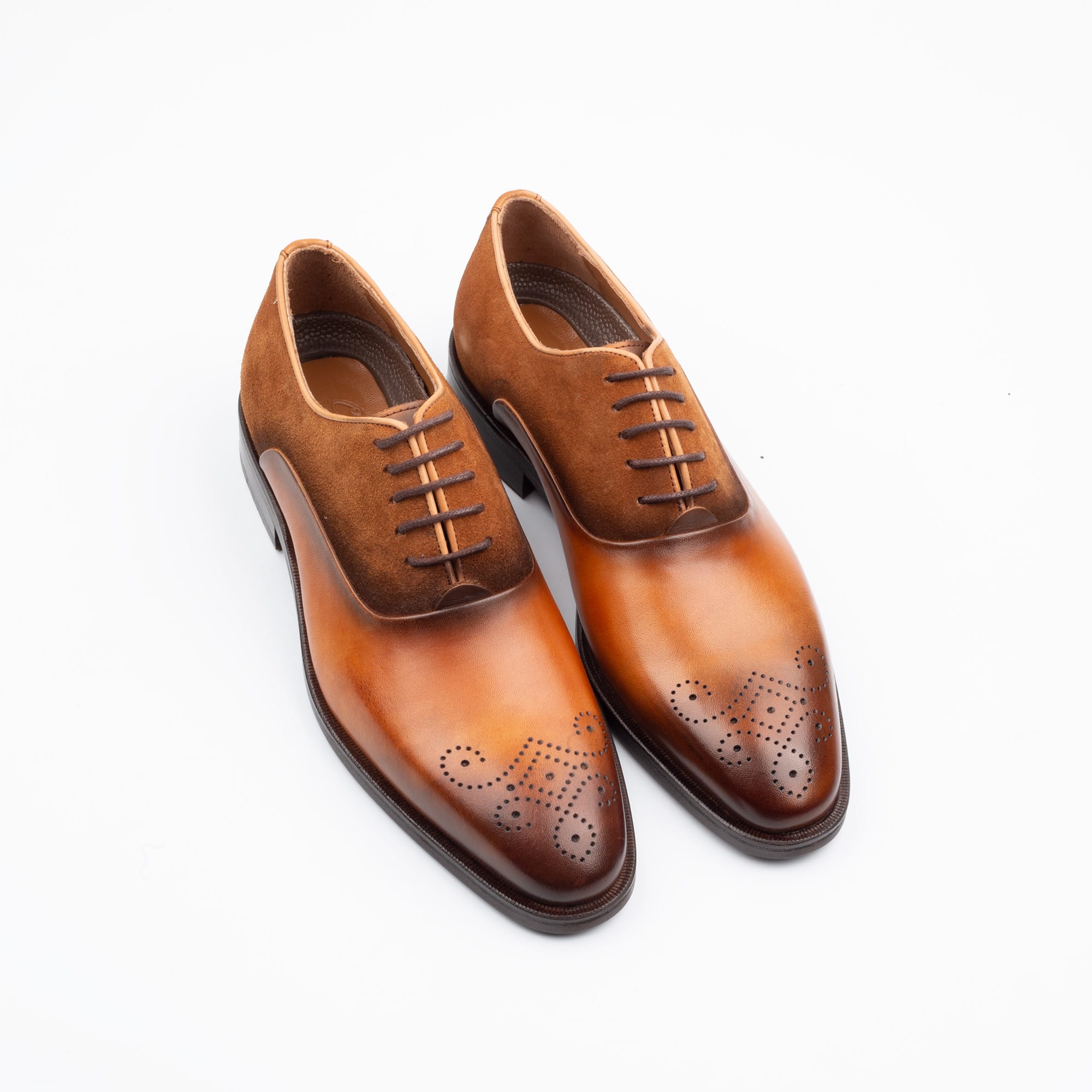 Two-Tone Brown Leather and Suede Oxford Shoes – Elegant and Comfortable Men's Footwear (V1-102) - Image 2