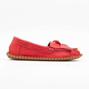 Stylish Red Ladies Moccasins with Fringe Detailing Elegant and Comfortable Women's Footwear(K-272)
