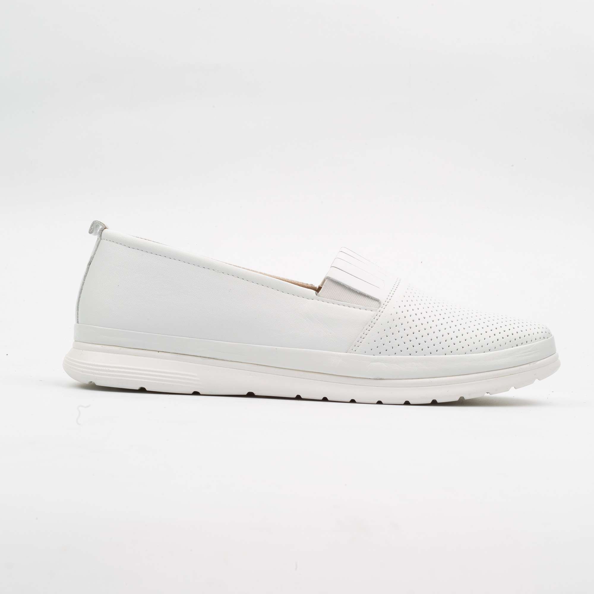 Stylish White Slip-On Loafers for Women Comfortable and Versatile Casual Shoes (M5003)