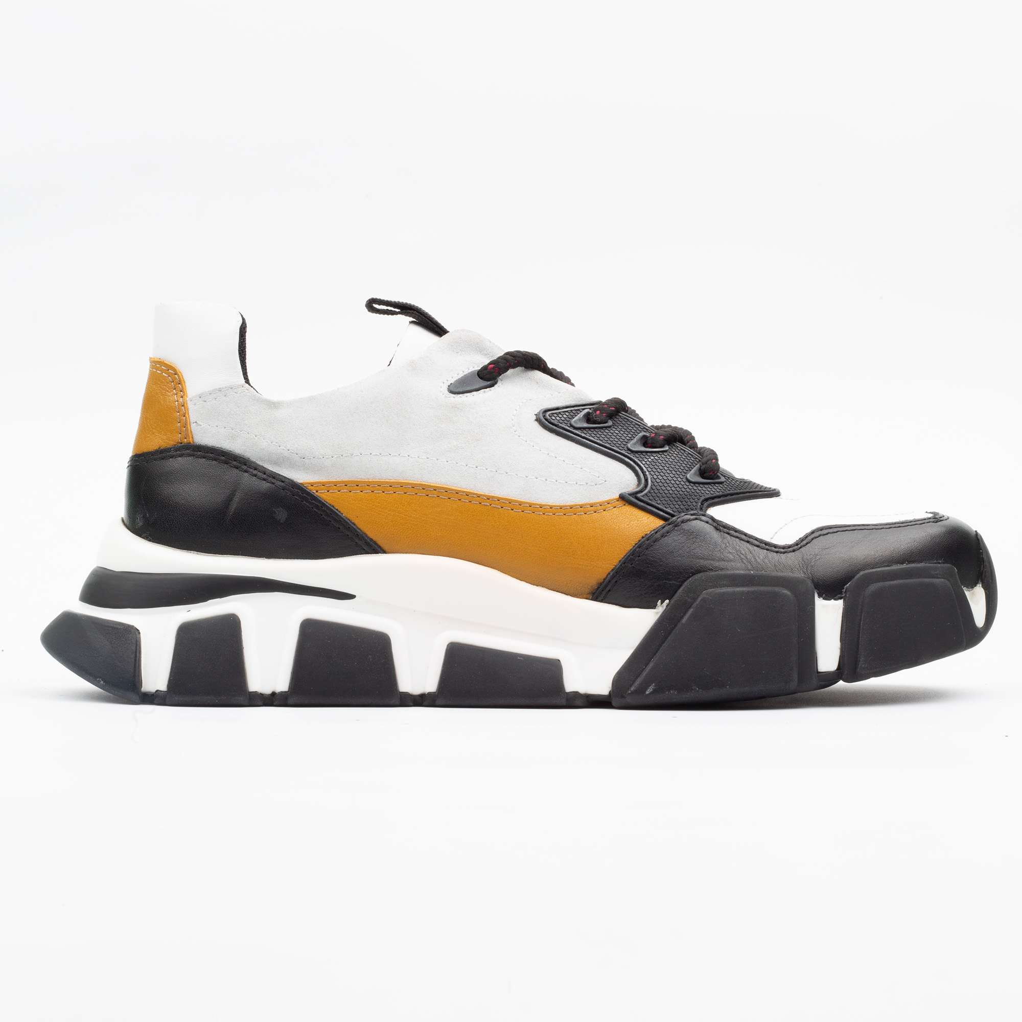 Chunky Sole Sneakers – Bold, Stylish, and Comfortable Footwear for Modern Fashion (M12546)