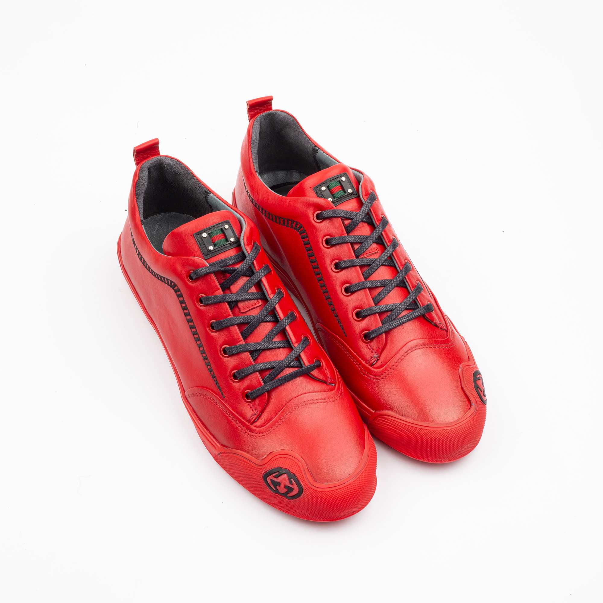 Red Leather Low-Top Sneakers – Bold Style for the Fashion-Forward (M15083) - Image 2