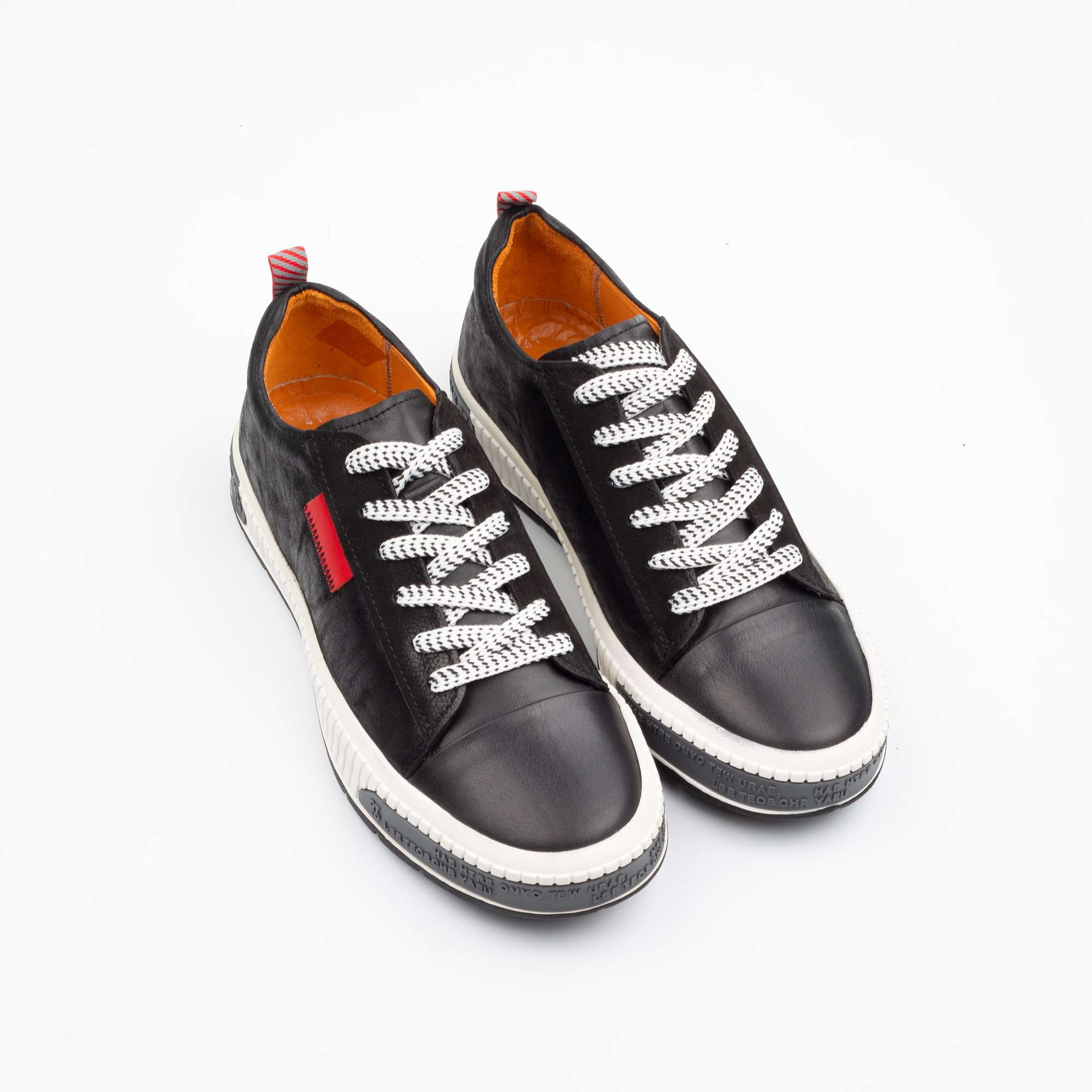 Black Leather Sneakers with Red Accent – Bold Style & Comfort (M15076) - Image 2