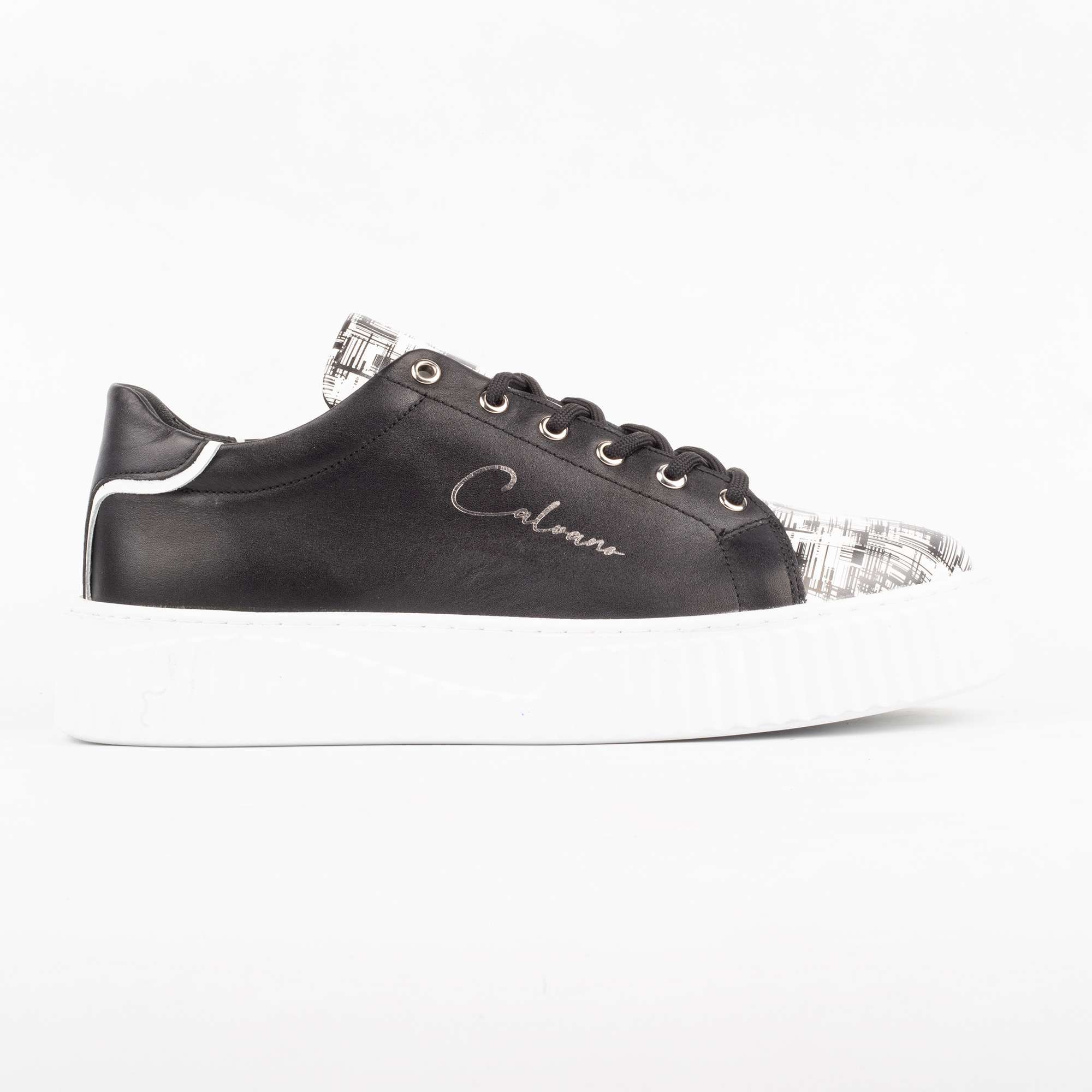 Black Leather Sneakers with Patterned Toe Cap – Stylish and Comfortable Footwear for Every Occasion (E17309)