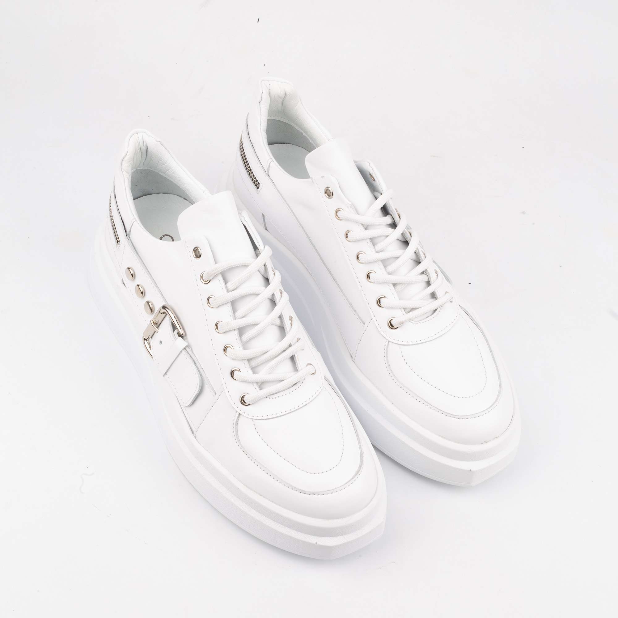 White Leather High-Top Sneakers – Minimalist Design Meets Maximum Comfort (E19173) - Image 2