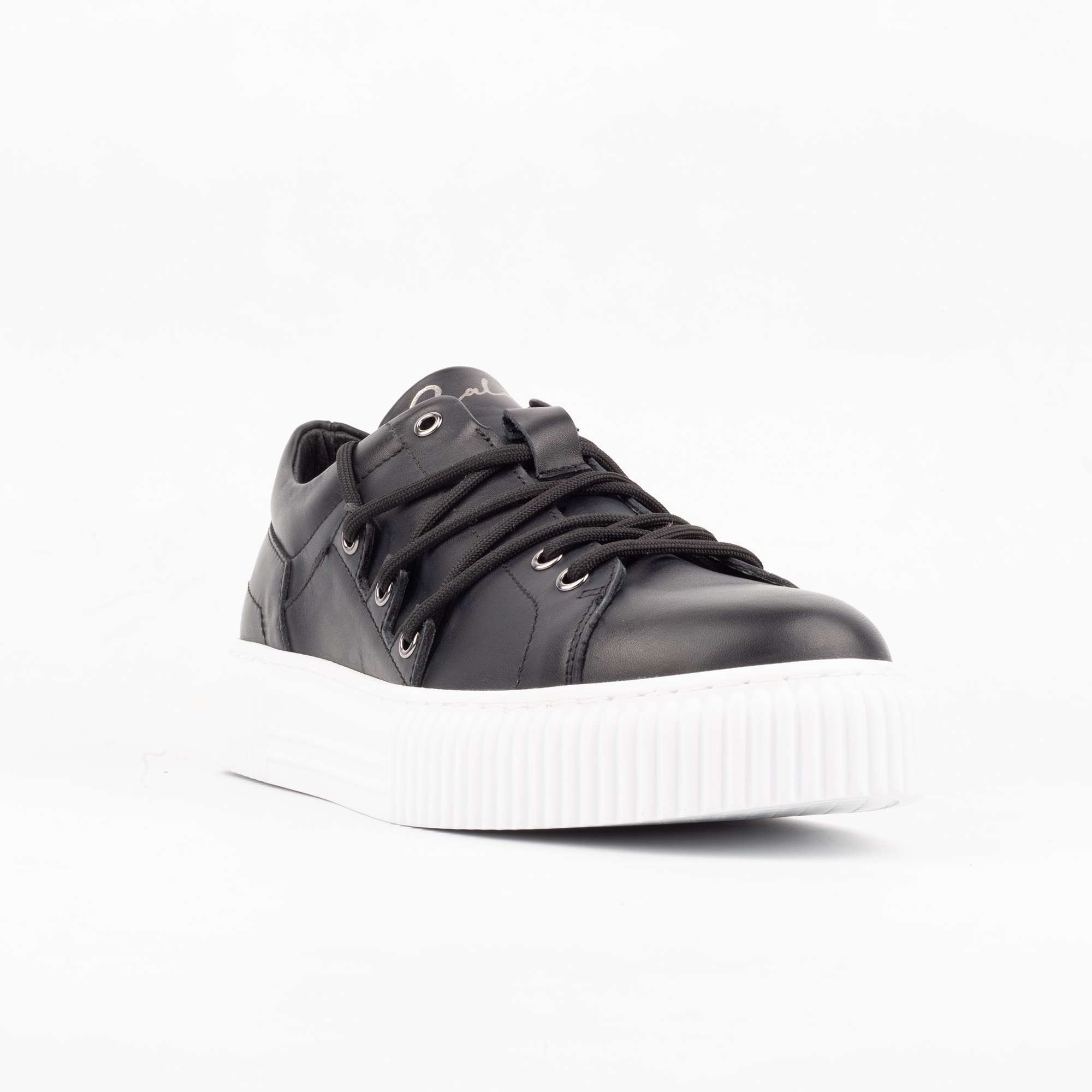 Black Leather Low-Top Sneakers – Timeless Style and Everyday Comfort (19014) - Image 5