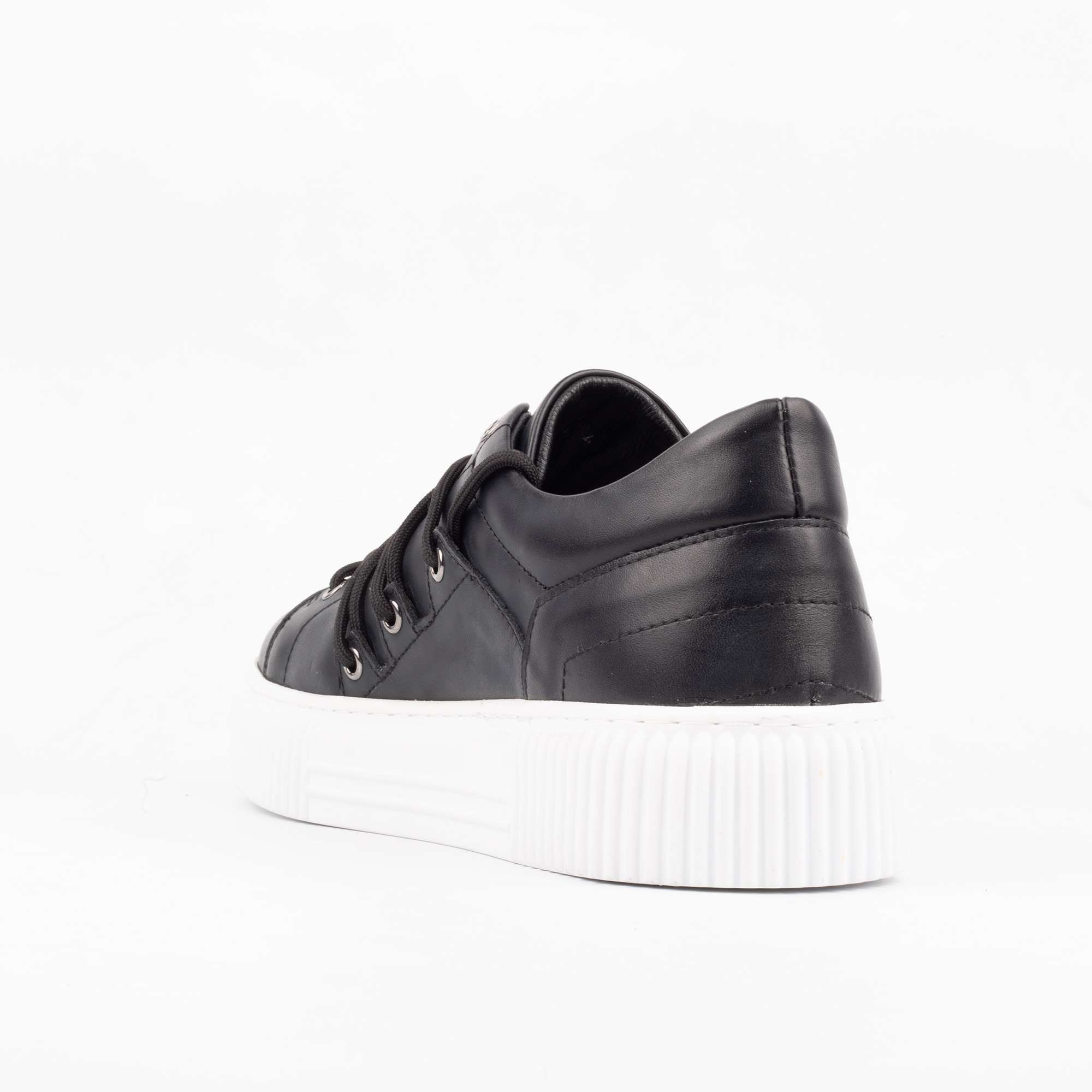 Black Leather Low-Top Sneakers – Timeless Style and Everyday Comfort (19014) - Image 3