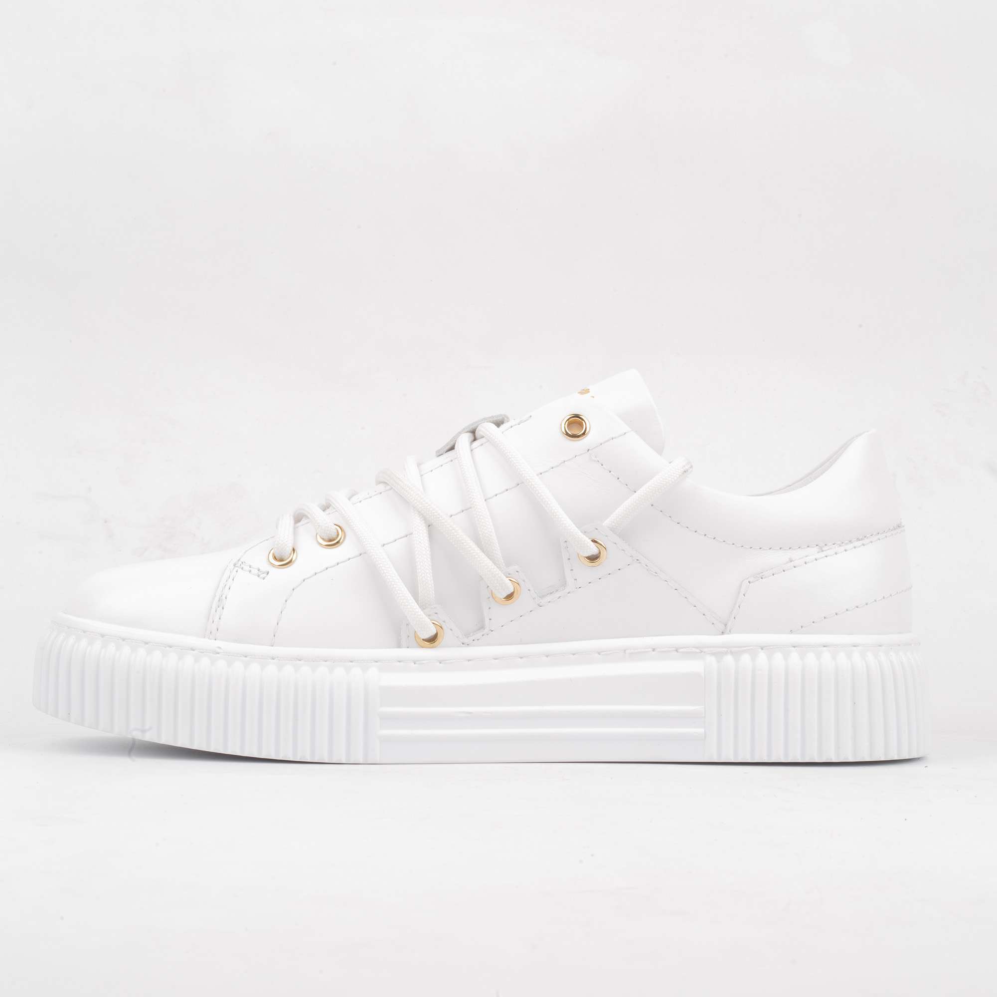 White Leather Low-Top Sneakers – Stylish Comfort for Every Occasion (19014) - Image 5