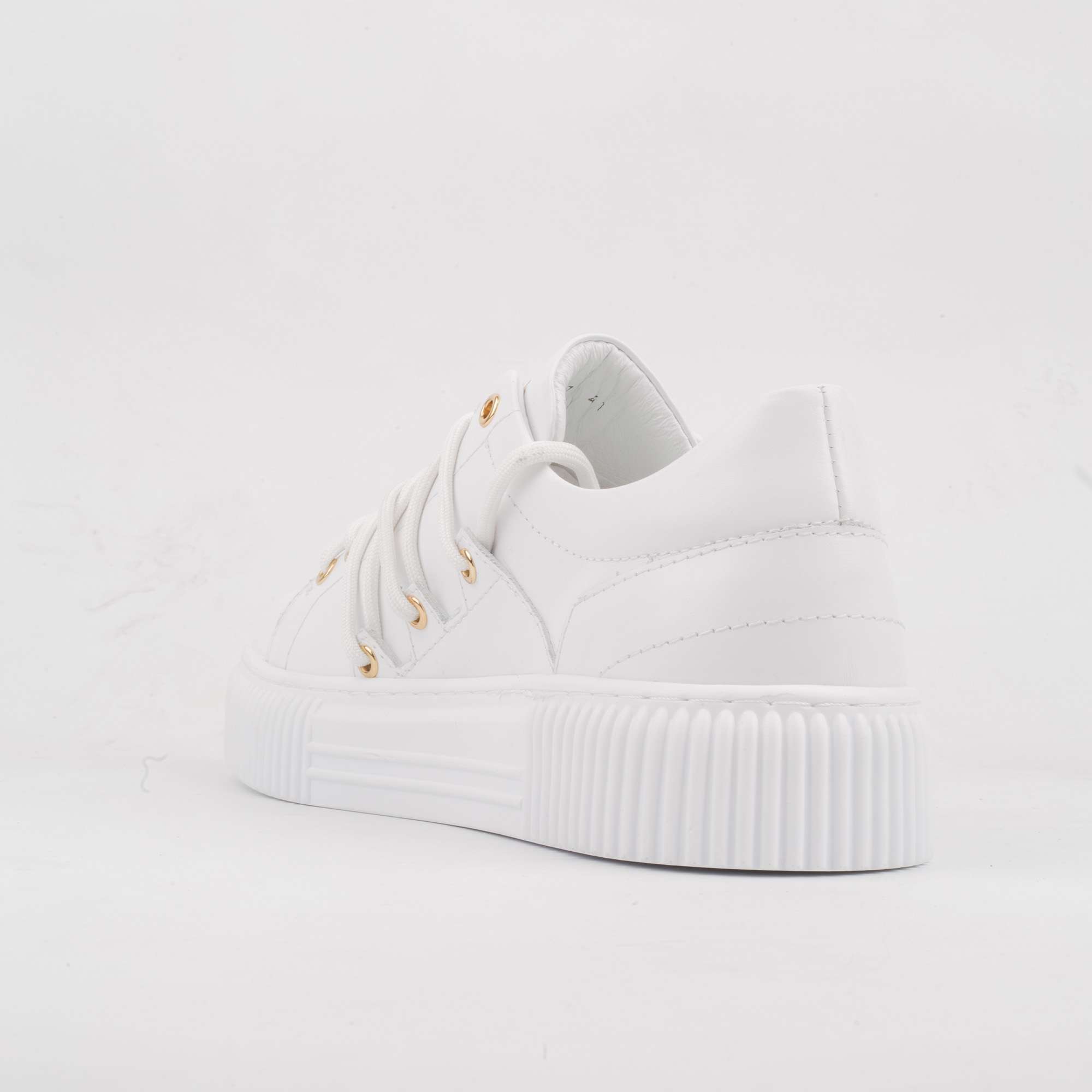White Leather Low-Top Sneakers – Stylish Comfort for Every Occasion (19014) - Image 4