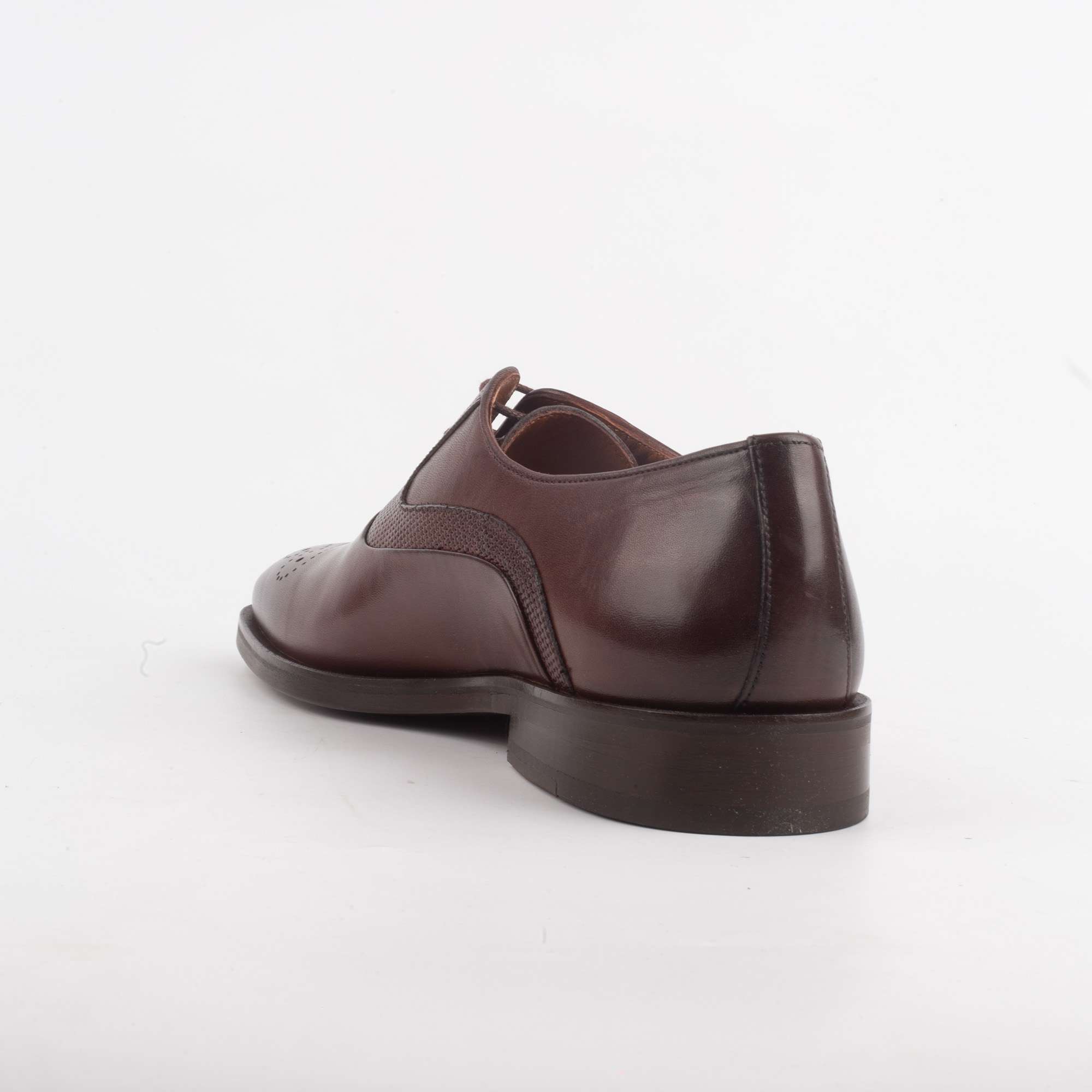 Men's Brown Leather Brogue Oxford Shoes - Classic Formal Footwear for the Modern Gentleman (V2-93) - Image 4