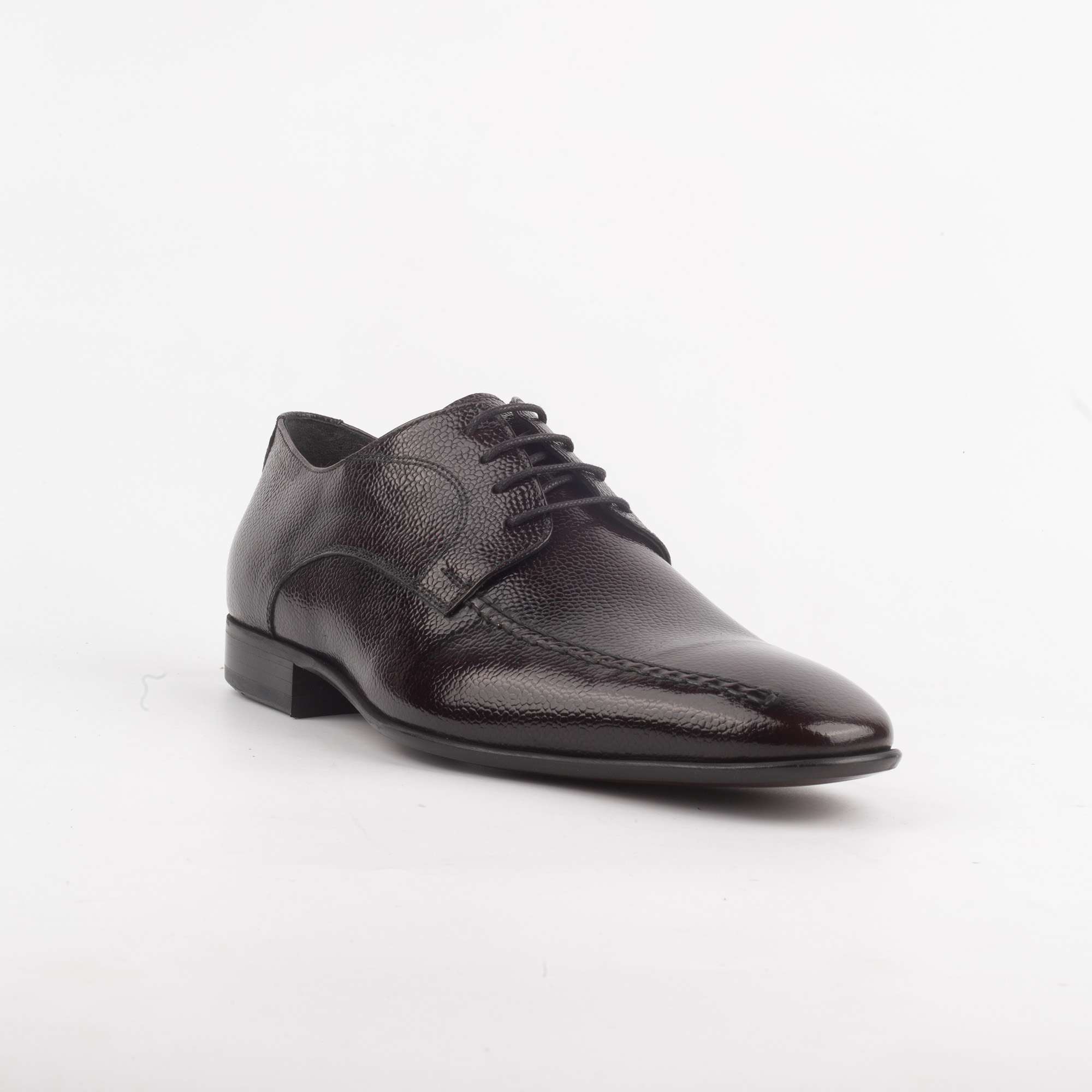 Men's Classic Burgundy Leather Shoes with Textured Finish and Glossy Look.(H8302) - Image 5