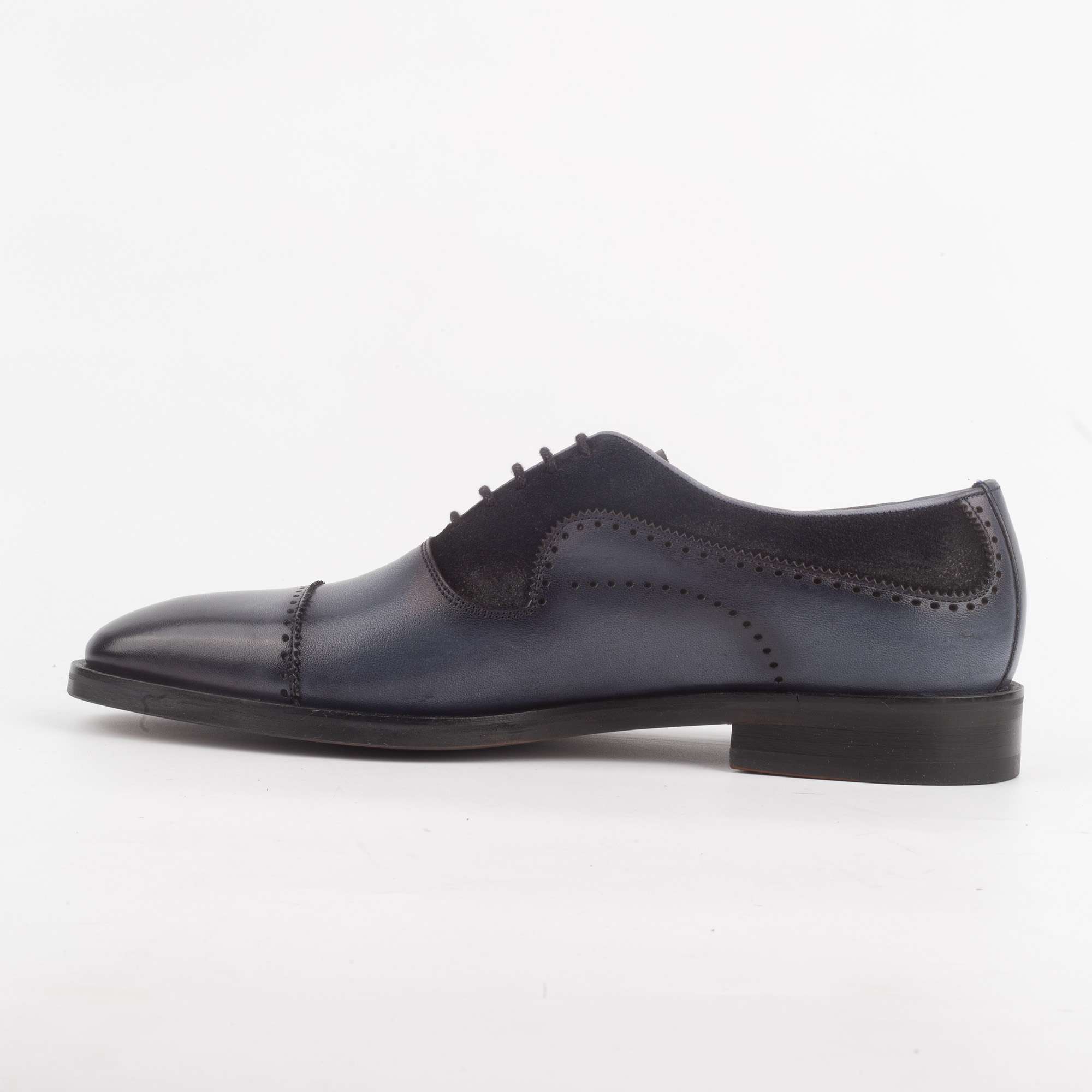 Elegant Blue Brogue Oxford Shoe for Men - Modern Style with Timeless Appeal(V2-87) - Image 5