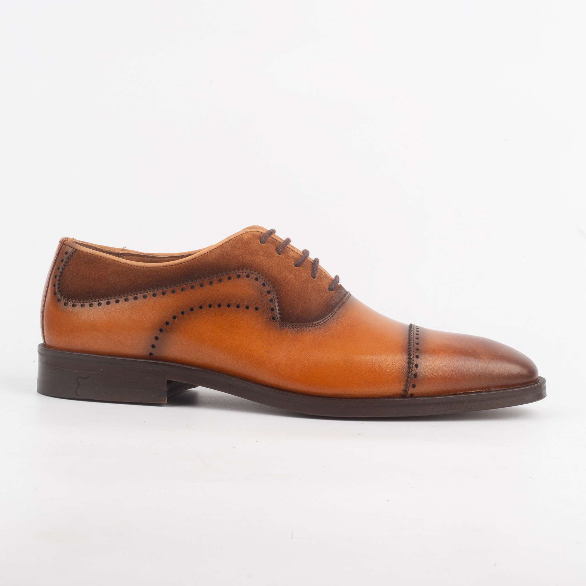 Elegant Tan Brogue Oxford Shoe for Men - Classic Style with Modern Flair(V2-87)