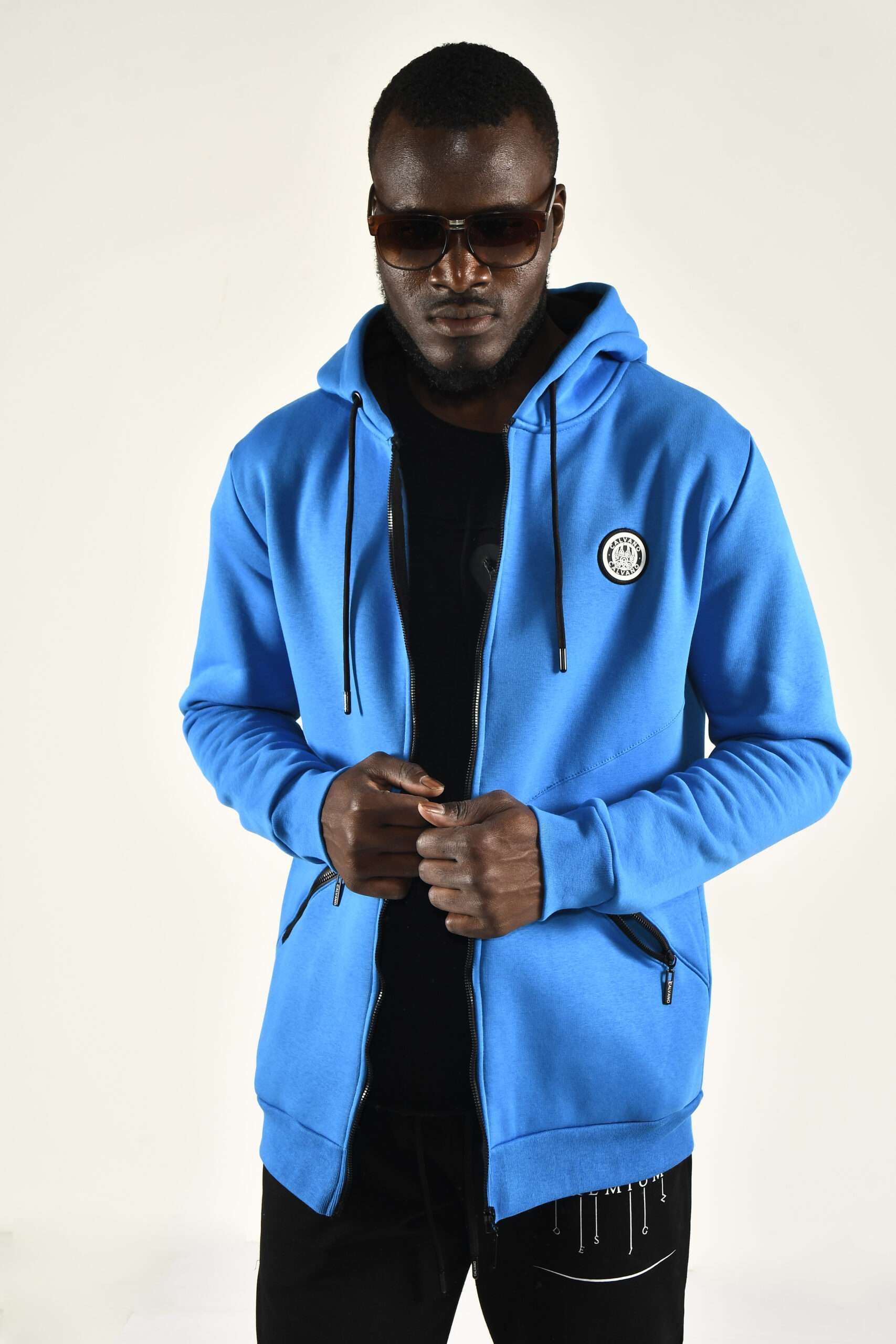 Men's Blue Zip-Up Hoodie Vibrant Streetwear with Comfort and Style