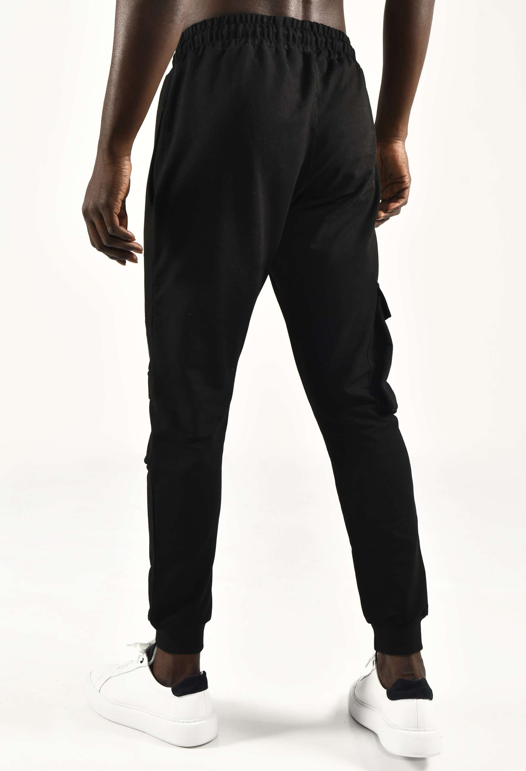 Calvano Men's Black Cargo Jogger Pants Stylish and Functional Urban Streetwear - Image 5