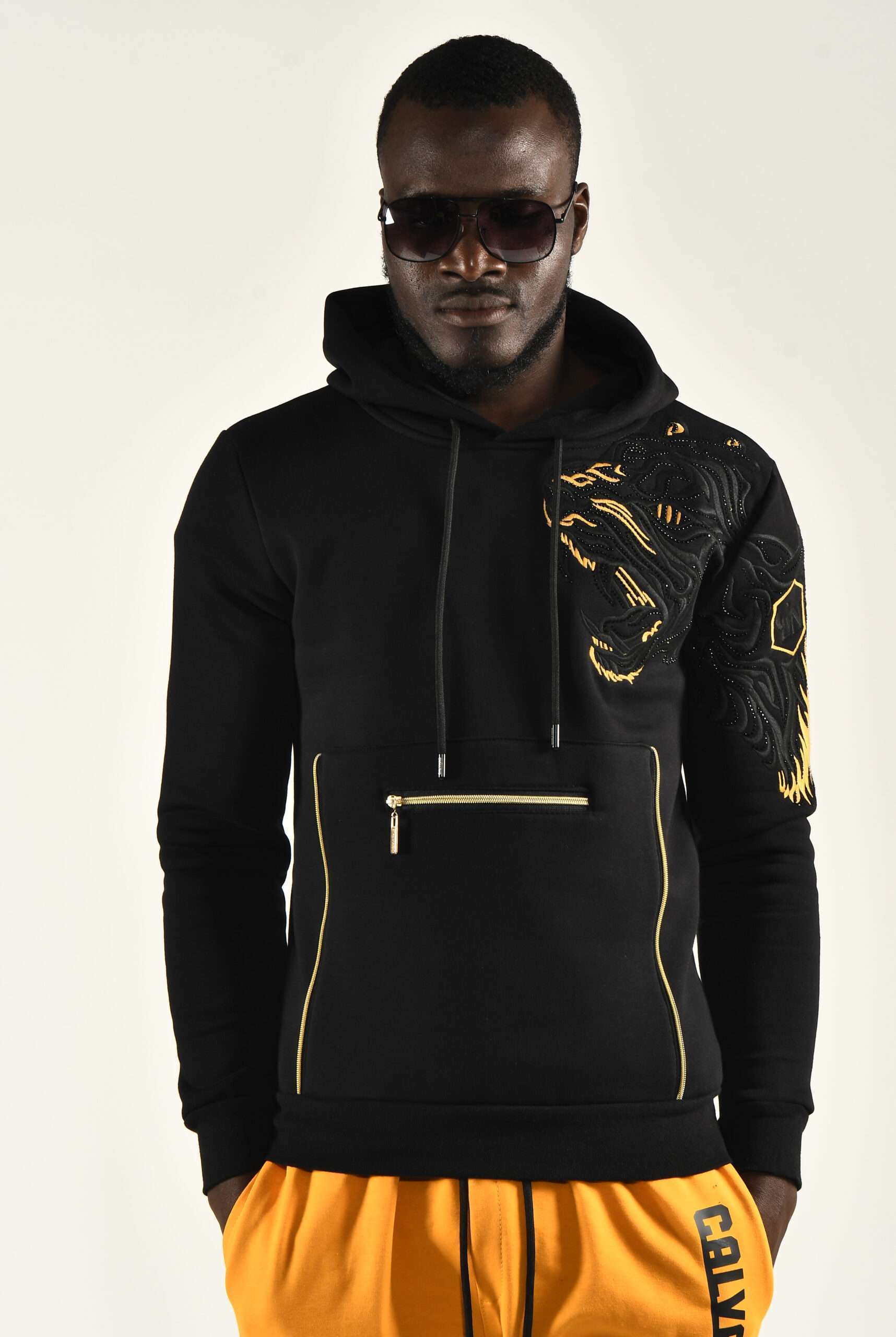 Men's Black Hoodie with Tiger Design Bold Style and Comfort