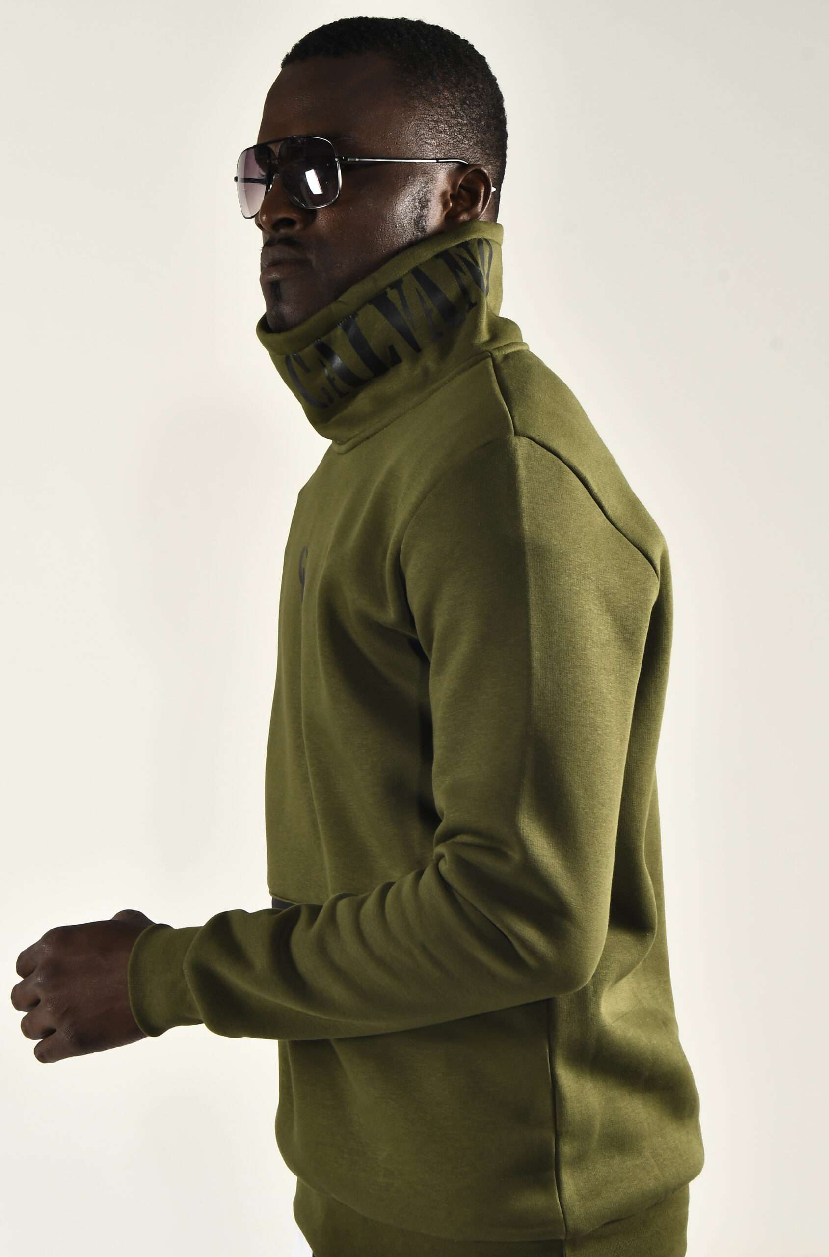 Trendy Men's Olive Green Track Top with High Collar Stylish and Functional Outerwear - Image 4