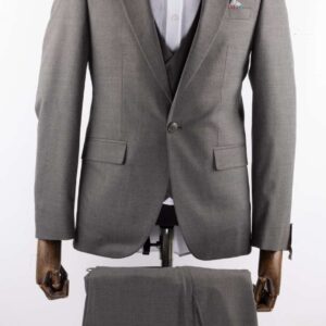 Elegant Men's Gray Three Piece Suit for Weddings and Formal Occasions