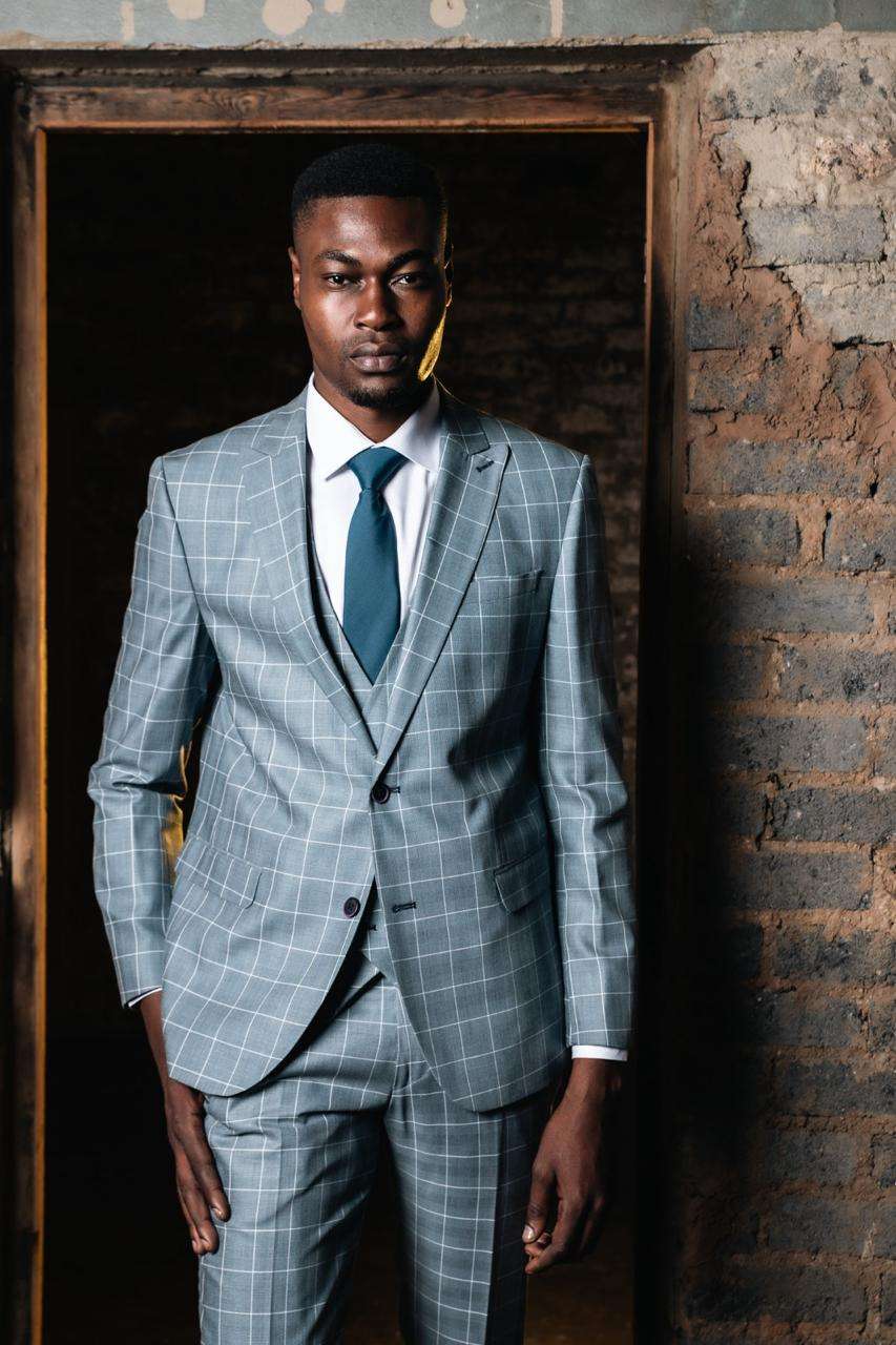 Men's Windowpane Check Double Breasted Suit Classic Elegance for Modern Gentlemen