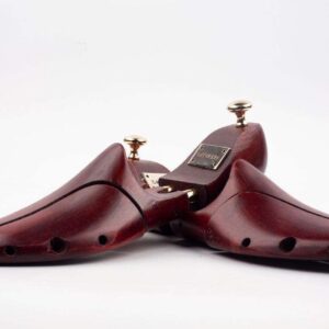 Calvano Burgundy Wooden Shoe Tree.
