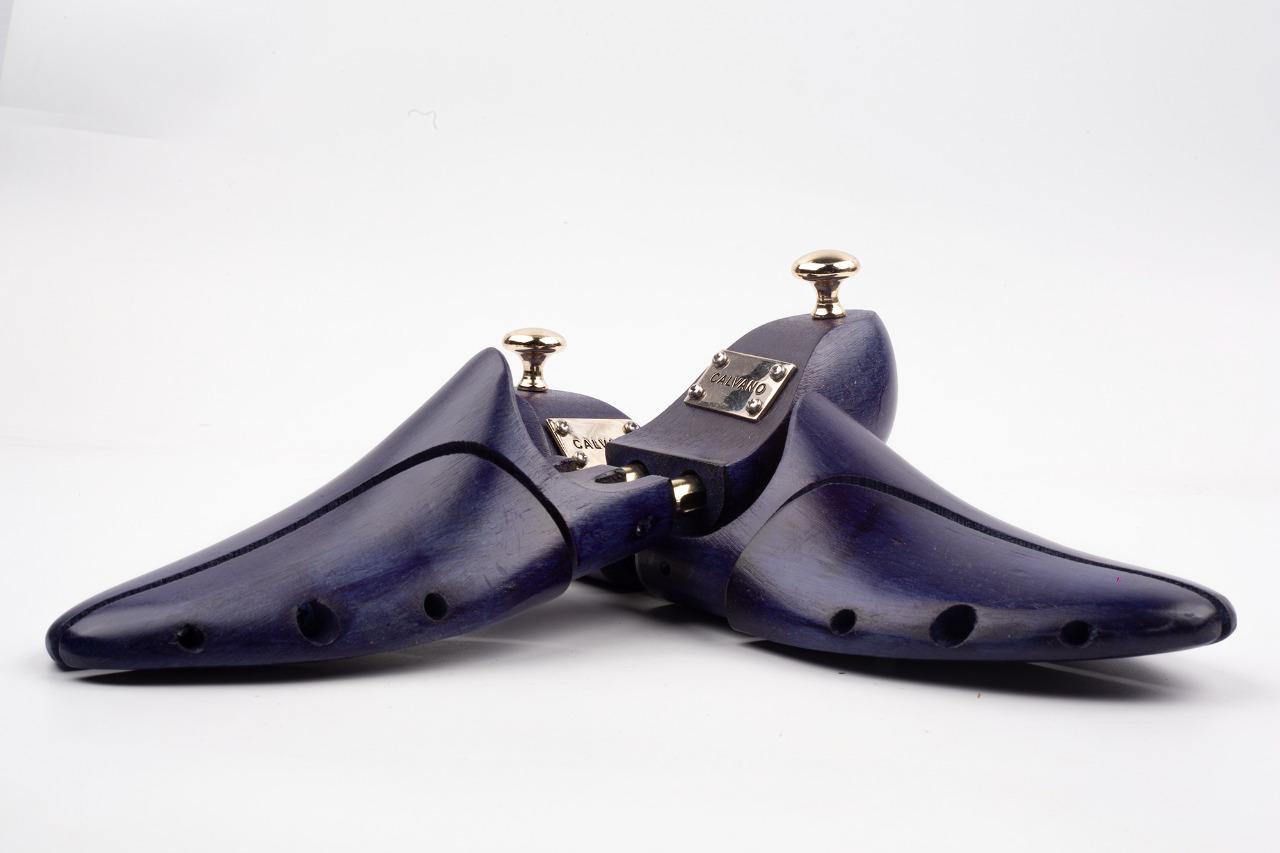 Premium Wooden Shoe Trees Blue Stained Shoe Sharpers for Men’s Formal Shoes
